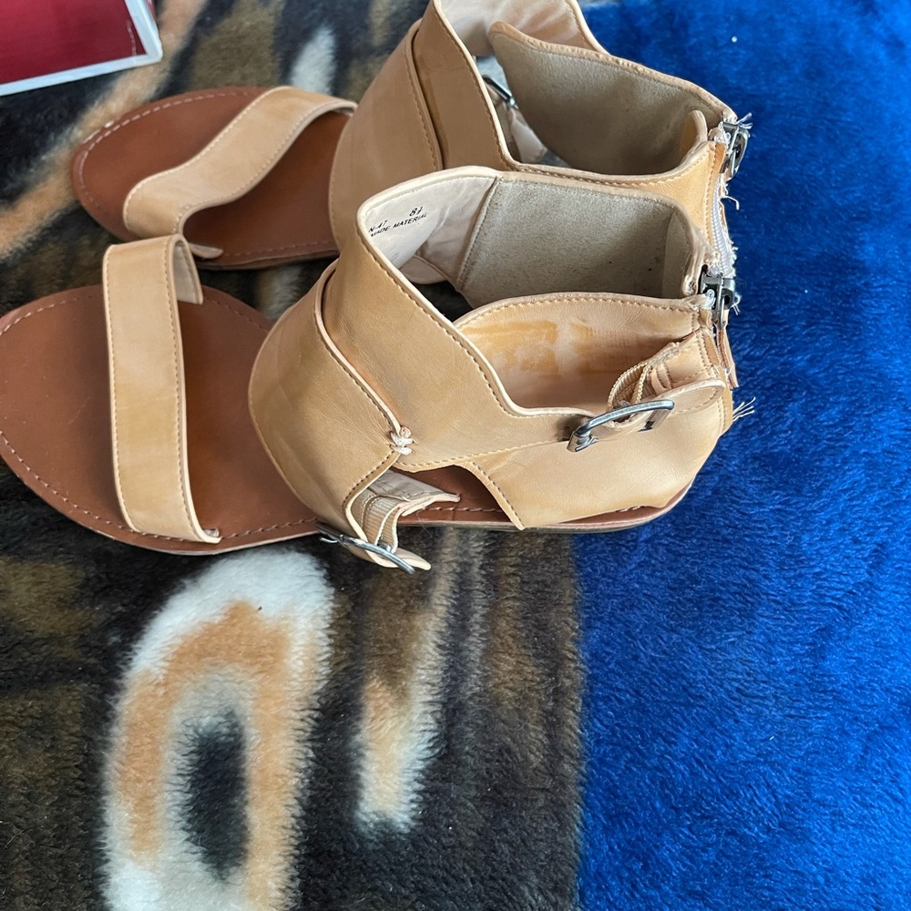 Sandals! - Picture 4 of 4